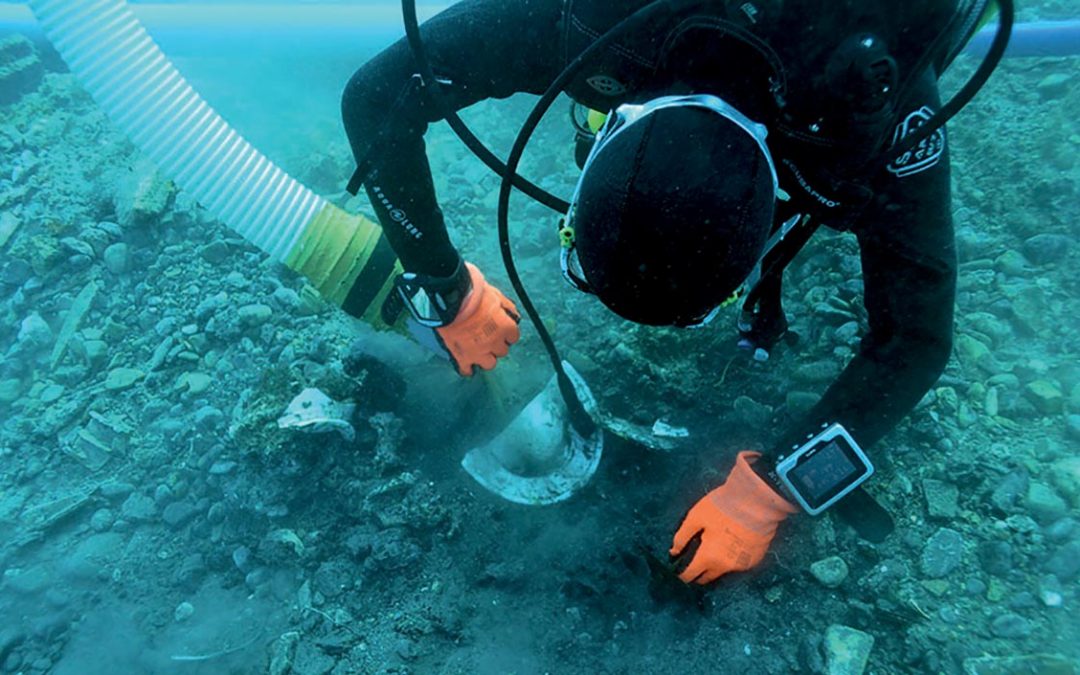 Fouiller la tête sous l’eau