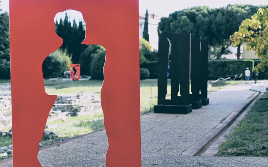 Reportage à l’occasion de l’exposition « Sosno squatte l’Antique » au Musée d’Archéologie de Nice